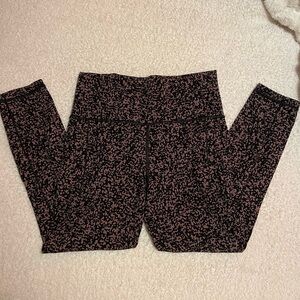 Athleta Salutation Stash Tight - Color Gravel